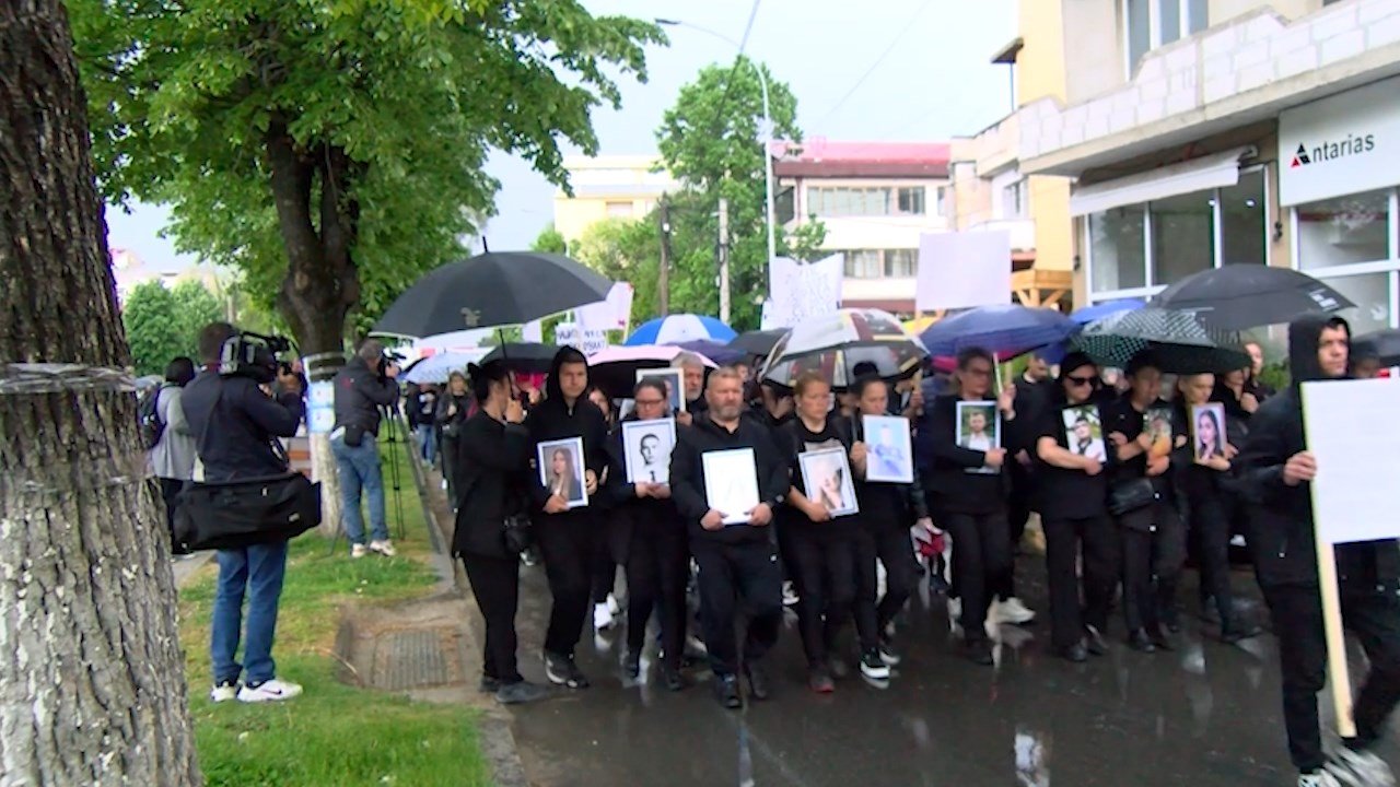 Северная Македония: более 300 велосипедистов почтили память погибших в трагедии в Кочани