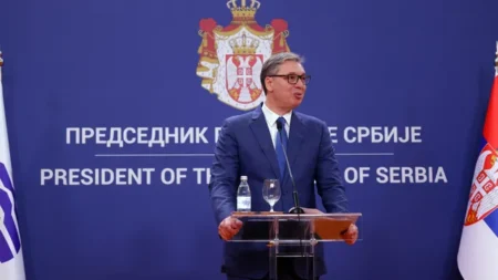 Президент Сербии Александр Вучич во время пресс-конференции. Фото: bgnes.com