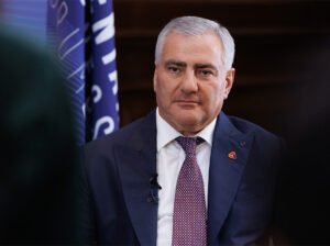 Самвел Карапетян выступает за укрепление связей Армении с Диаспорой