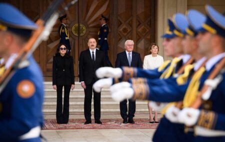 Президенты Азербайджана и Германии на церемонии в Баку