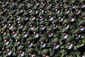 Российские солдаты на военном параде в Москве, Россия, 9 мая 2025 года. (Источник: Getty Images).