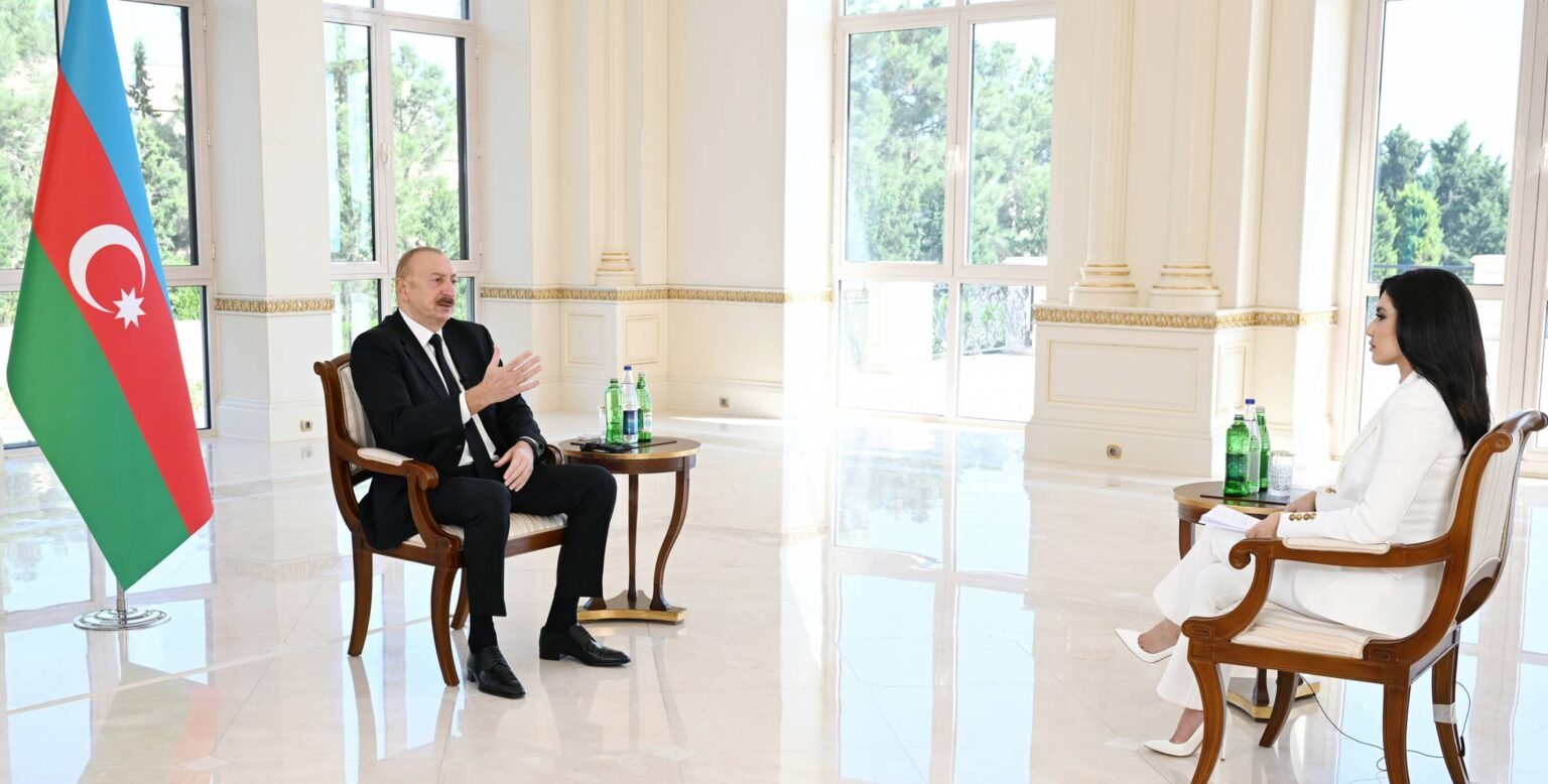 Президент Азербайджана Ильхам Алиев даёт интервью в Баку, август 2025