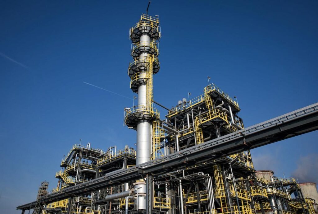 Нефтеперерабатывающий завод Петробрази, Румыния