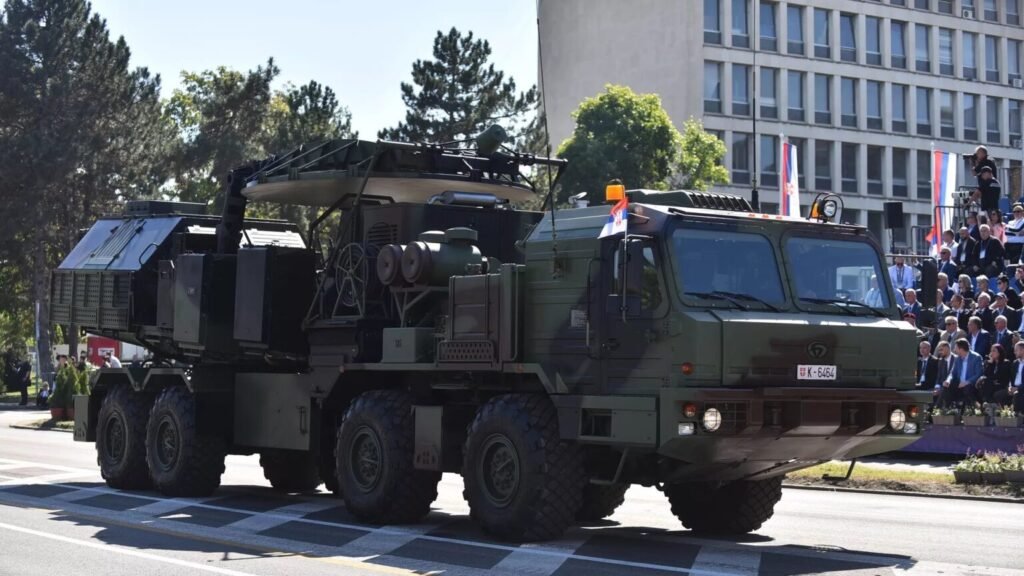 Российская система радиоэлектронной борьбы Красуха-2 на военном параде в Сербии