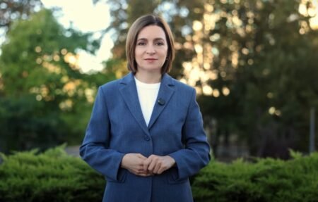 Президентка Молдовы Майя Санду обращается к гражданам накануне выборов