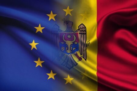 Флаги Европейского союза и Республики Молдова наложены друг на друга
