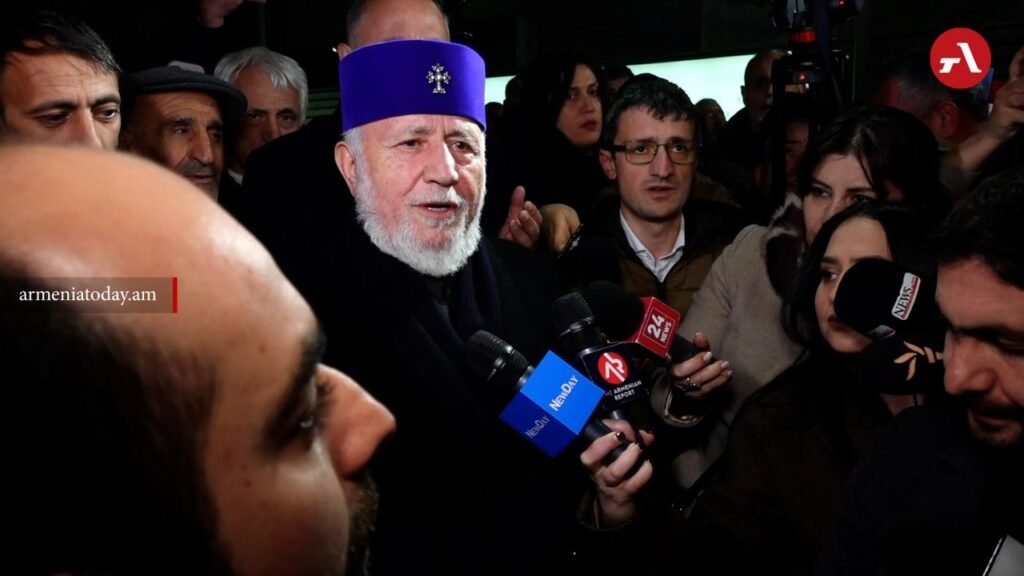 Архиепископ Микаэл Аджапахян, глава Ширакской епархии ААЦ