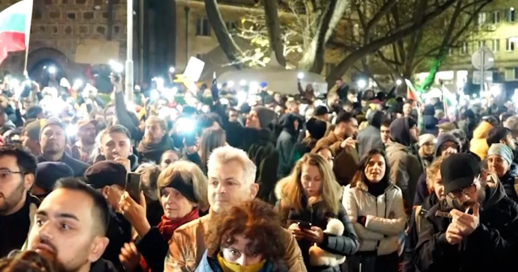 Массовые протесты в Болгарии на фоне приближения страны к членству в еврозоне