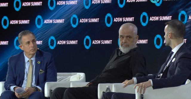 Панельная дискуссия ADSW Summit: Джон Дефтериос, Эди Рама и Милойко Спаич