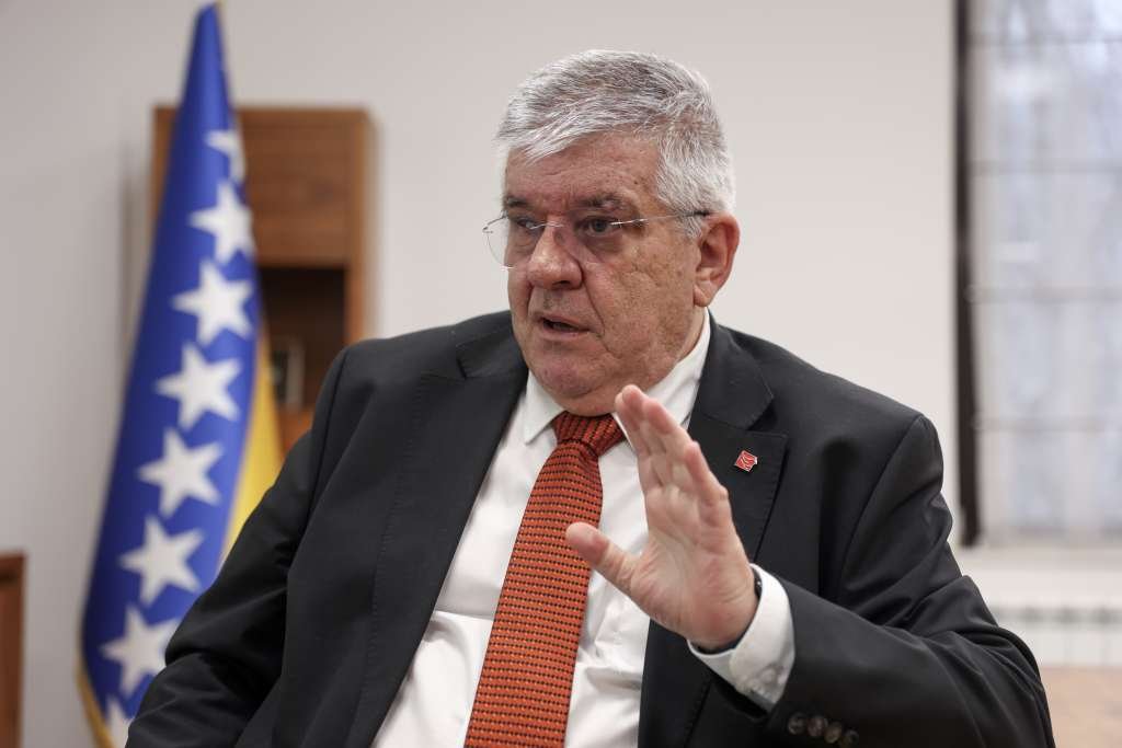 Драган Миокович