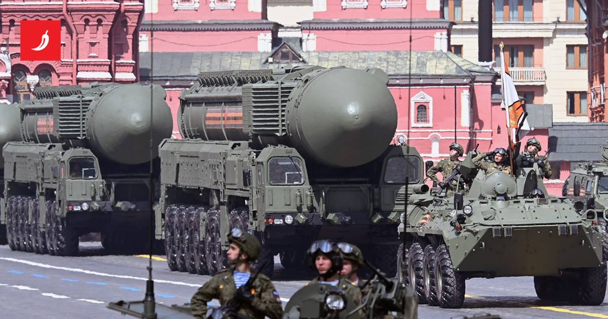 Российские мобильные пусковые установки межконтинентальных баллистических ракет на военном параде в Москве. Фото: Index.hr