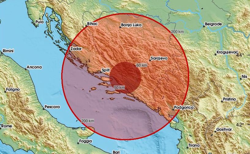 Regional map showing earthquake impact zone with concentric circles around epicenter near Split/Herzegovina