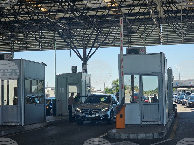 Цифровой контроль границ ЕС: от первых задержек к летнему хаосу