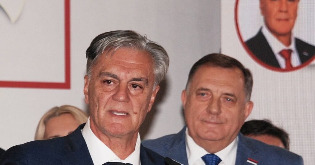 Синиша Каран и Милорад Додик вместе на мероприятии партии СНСД после победы на выборах