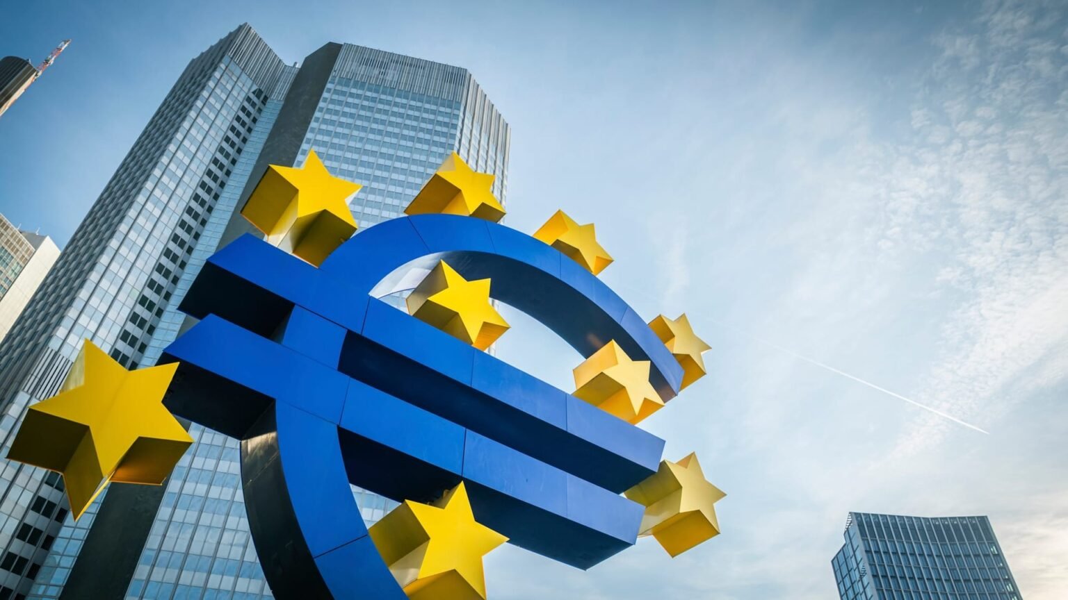 Евро для Румынии: между оптимизмом политиков и жёсткой реальностью