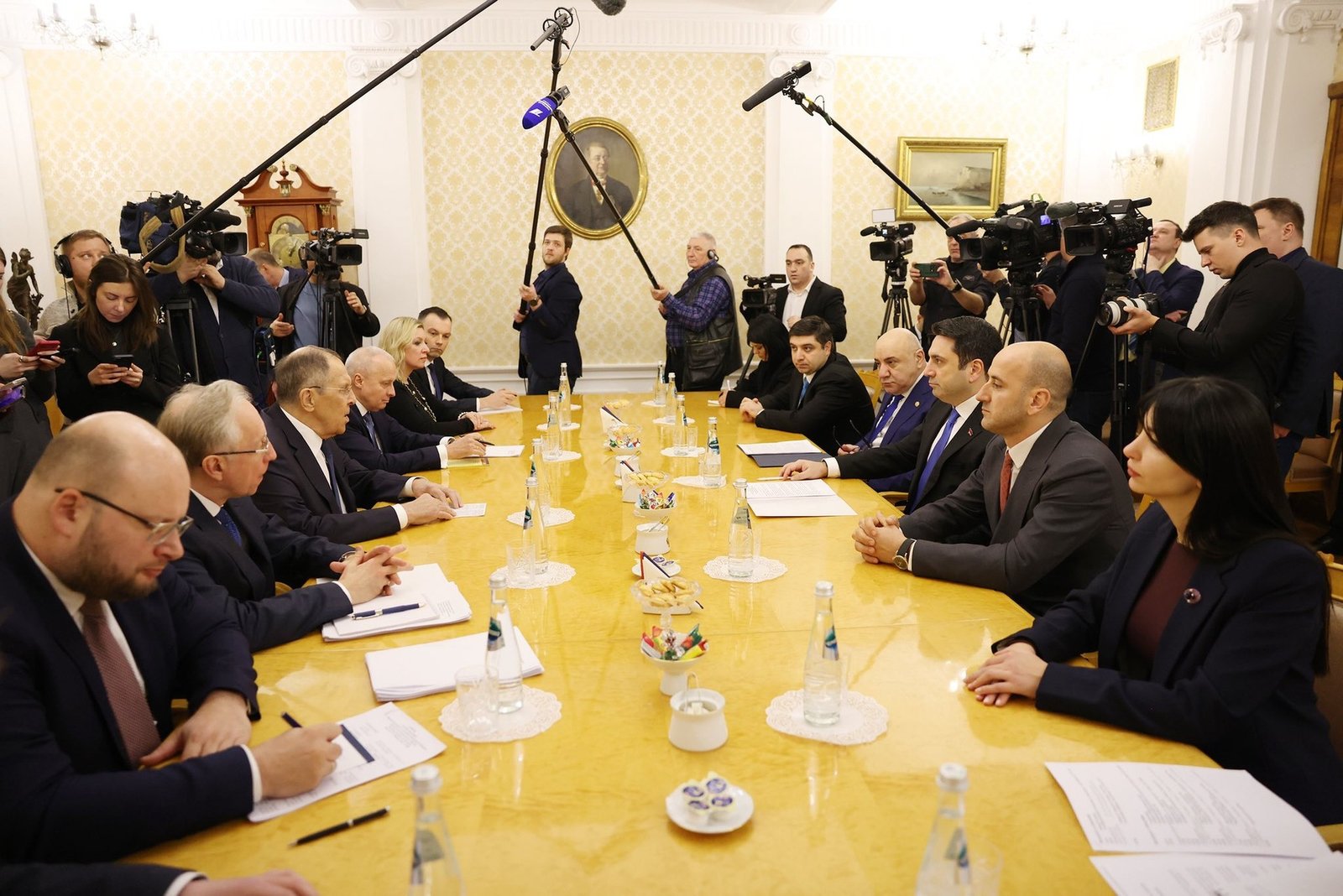 Armenian Parliament Speaker Alen Simonyan meets with Russian Foreign Minister Sergei Lavrov and their delegations in Moscow