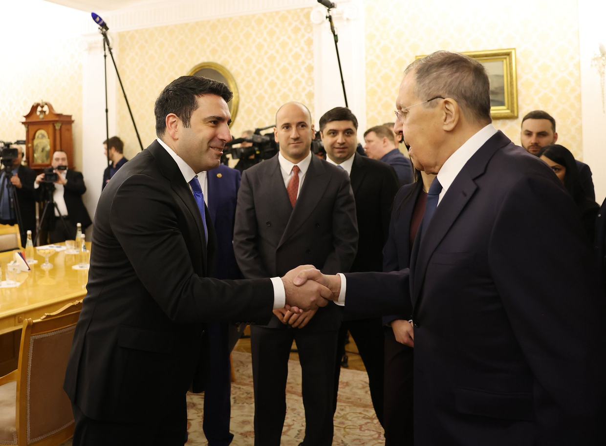 Armenian Parliament Speaker Alen Simonyan shaking hands with Russian FM Sergei Lavrov in Moscow