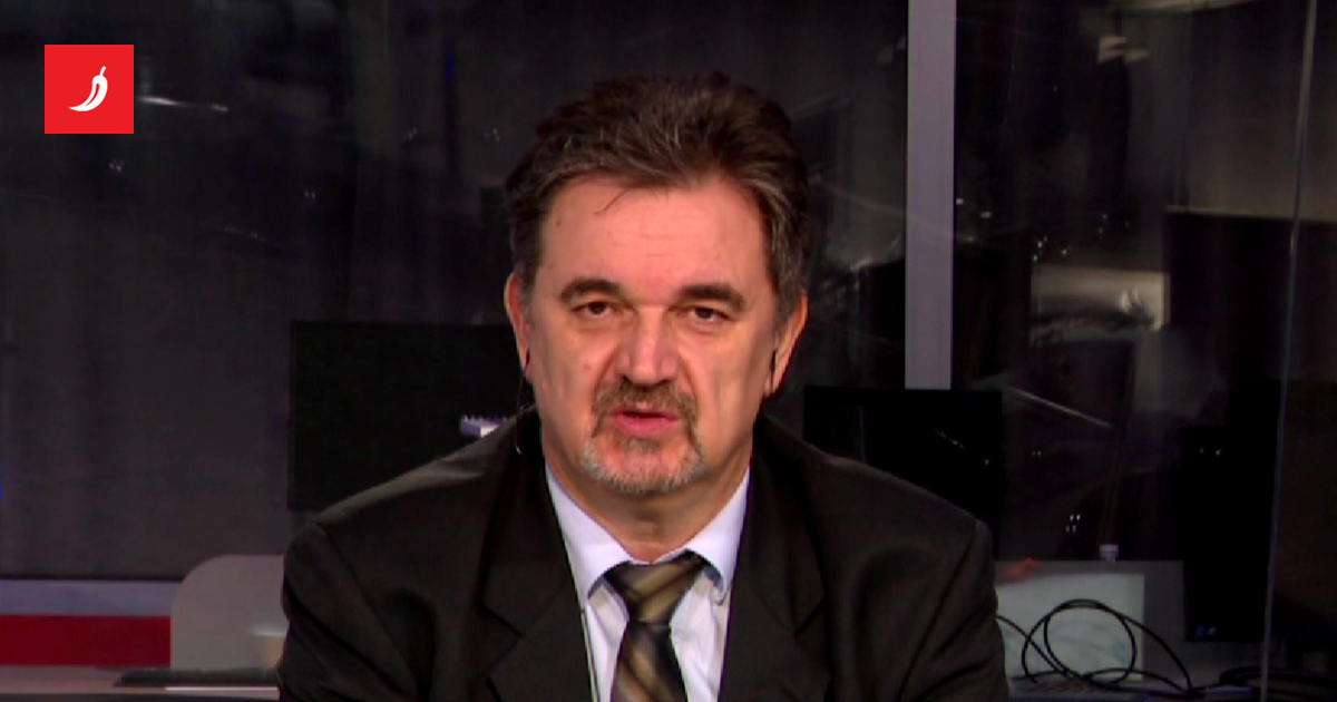 Крупный план Гордана Акрапа в телестудии