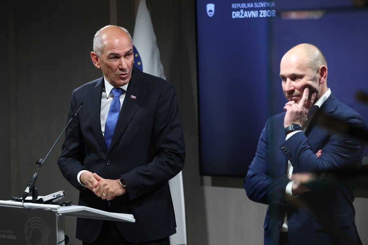 Slovenian politicians at press conference in Državni zbor, shows political context of media debate