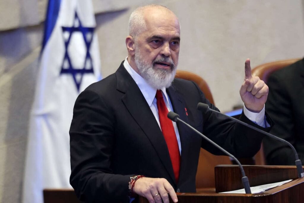 Парламент Албании объявит Иран спонсором терроризма Премьер-министр Албании Эди Рама выступает с трибуны израильского Кнессета