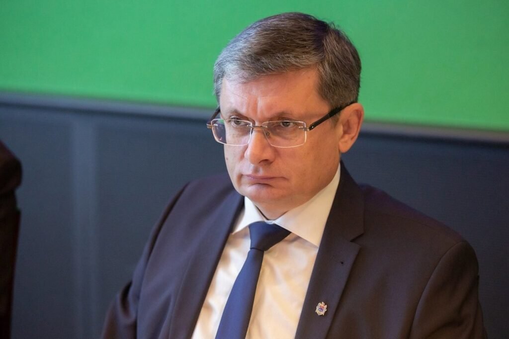 Посол без аккредитации: Гросу обвинил Озерова в высокомерии Спикер парламента Молдовы Игорь Гросу