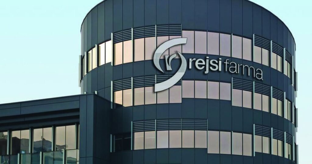 Здание штаб-квартиры фармацевтической компании Rejsi Farma в Тиране