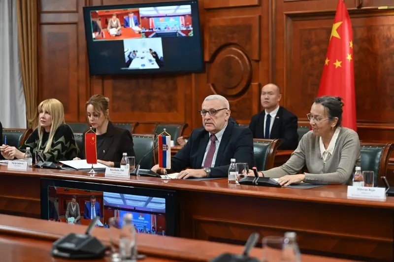 Заседание сербско-китайского комитета по научно-техническому сотрудничеству с участием представителей обеих сторон