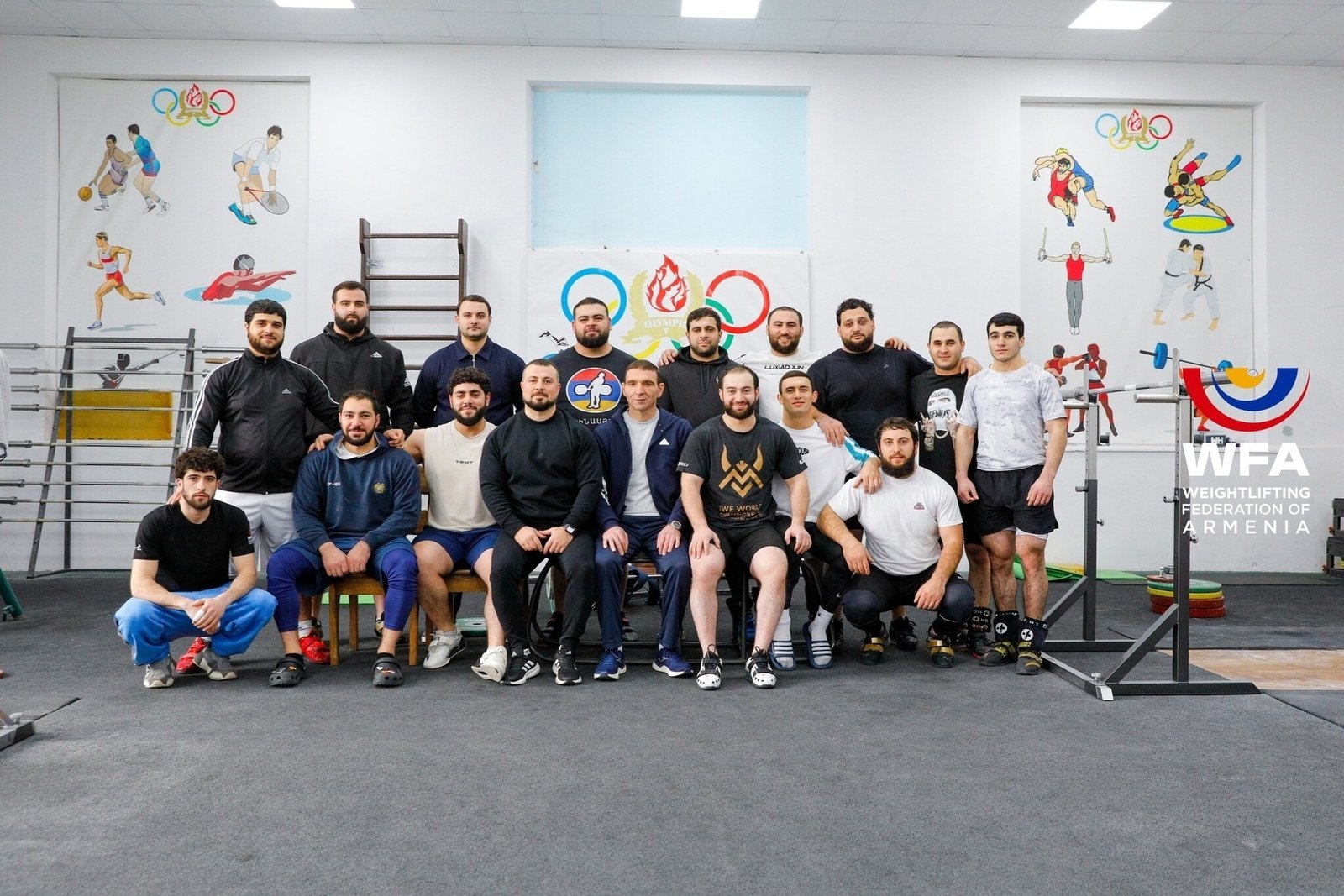 Сборная Армении по тяжёлой атлетике на тренировочной базе перед чемпионатом Европы в Батуми