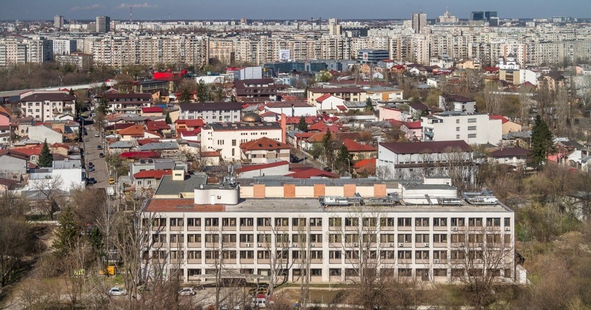 Панорама румынского города — страна, в которую возвращаются бывшие эмигранты