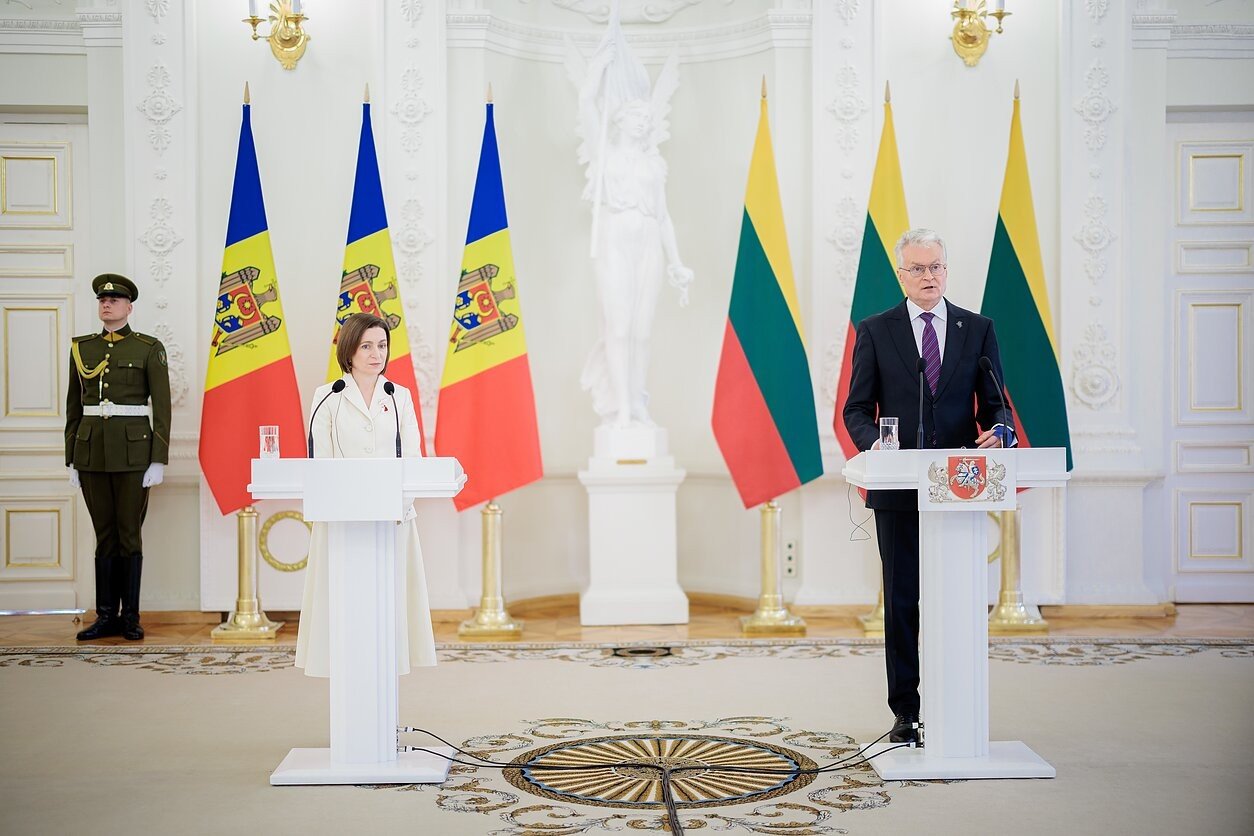 Пресс-конференция Санду и Науседы