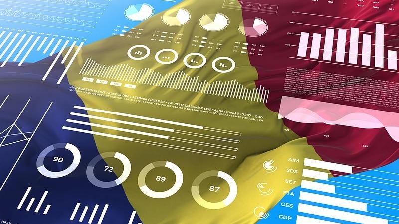 Флаг Румынии на фоне экономических графиков и статистических данных — экономика страны завершила 2025 год в технической рецессии