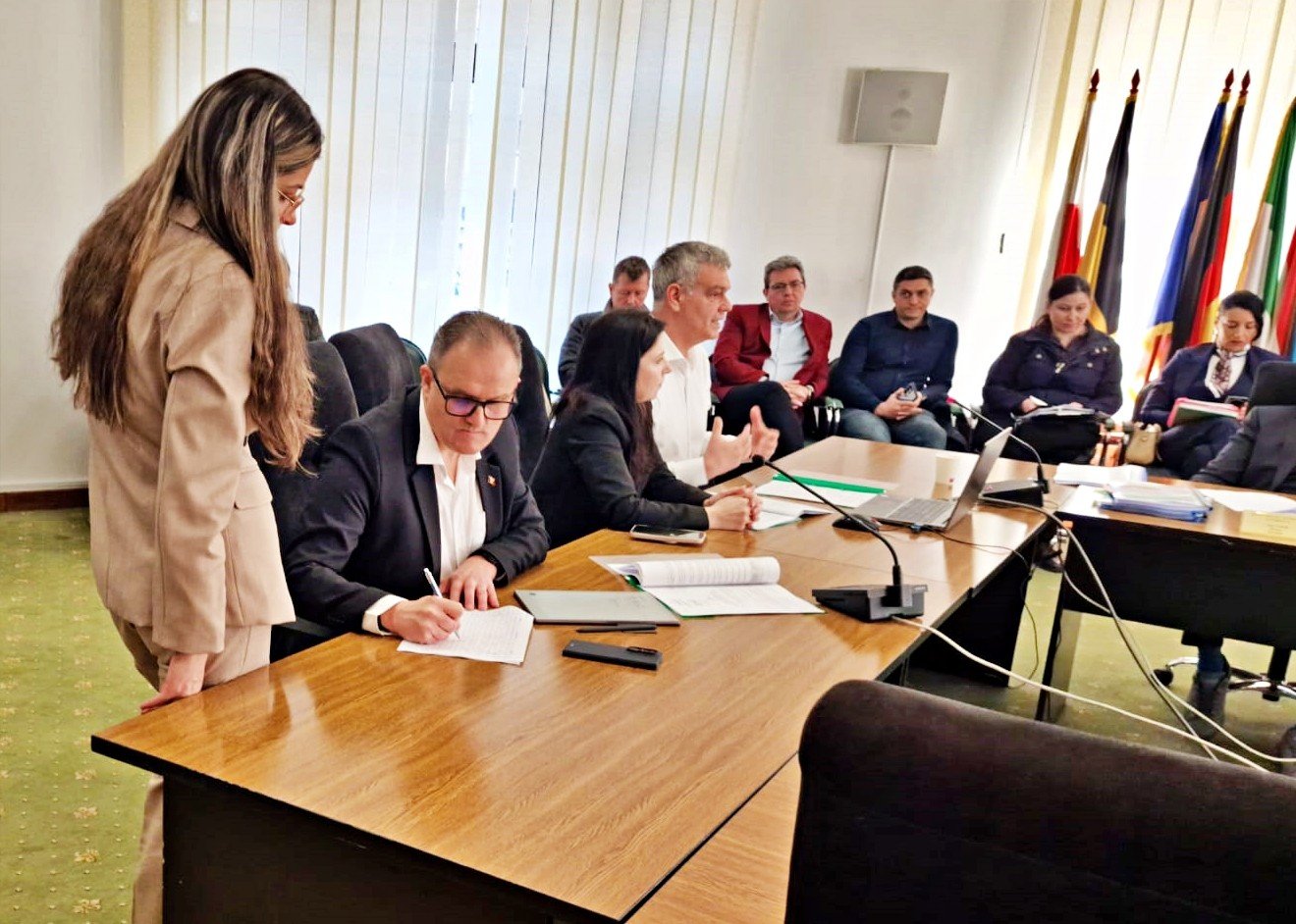 Подписание обновлённой документации по проекту объездной дороги Азуга–Буштени