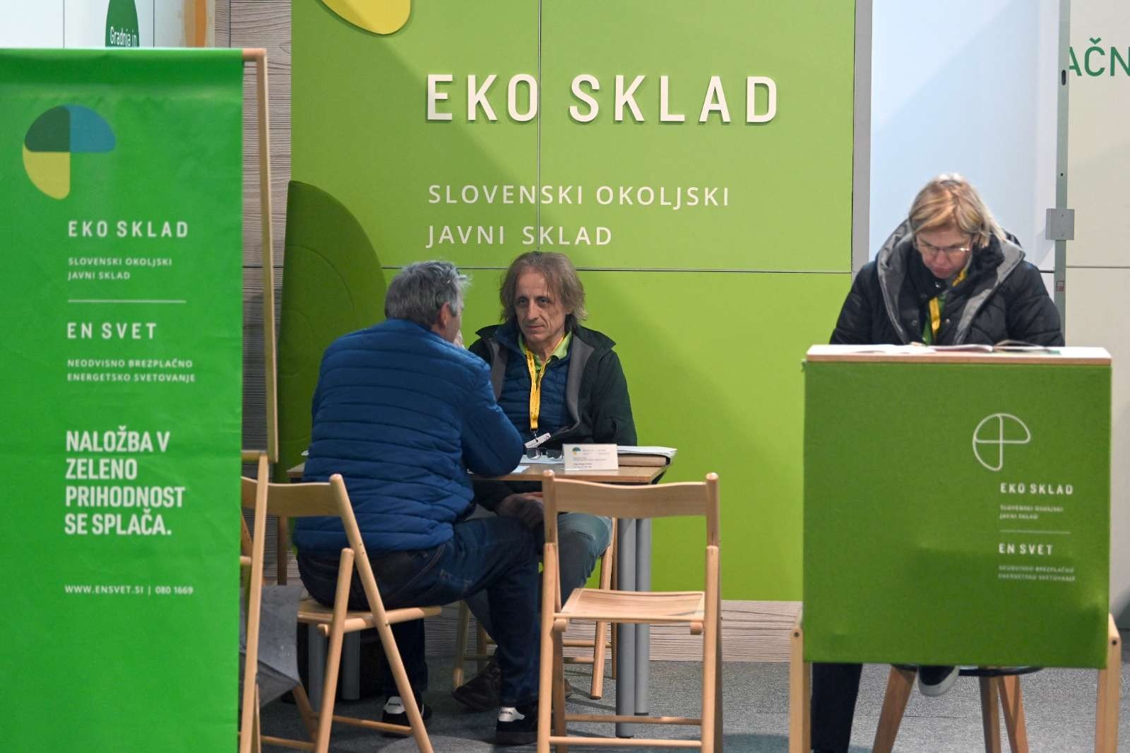 Стенд экологического фонда Eko Sklad на выставке Megra