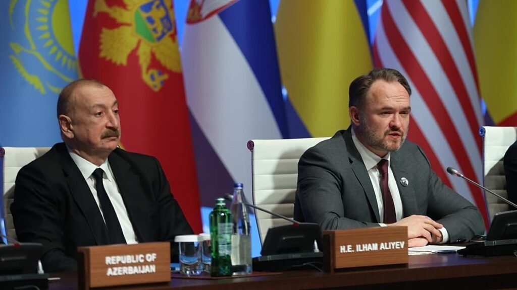 Президент Азербайджана Ильхам Алиев и еврокомиссар по энергетике Дан Йоргенсен на заседании 12-го Консультативного совета Южного газового коридора в Баку