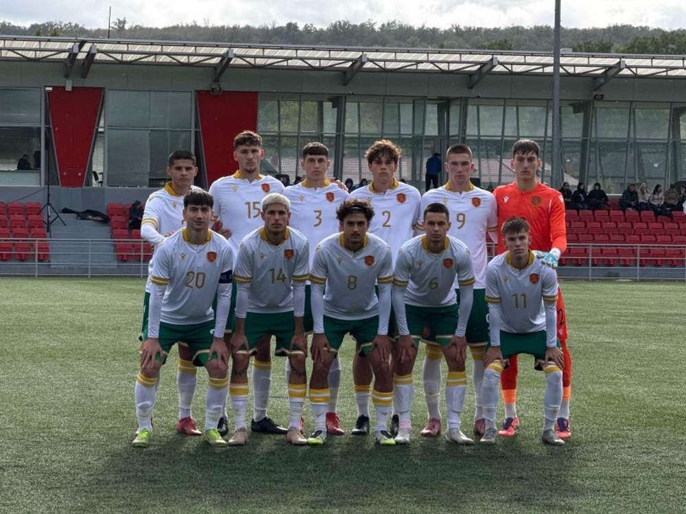 Болгария U19 проиграла Англии 1:4 на старте отбора к Евро Стартовый состав молодёжной сборной Болгарии U19 перед матчем квалификации Евро U19 против Англии