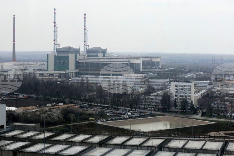 Aerial view of Kozloduy NPP showing reactor buildings and cooling infrastructure. Фото: bta