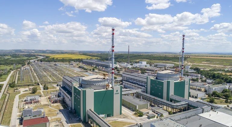 Drone aerial view of Kozloduy NPP with surrounding landscape. Фото: mediapool