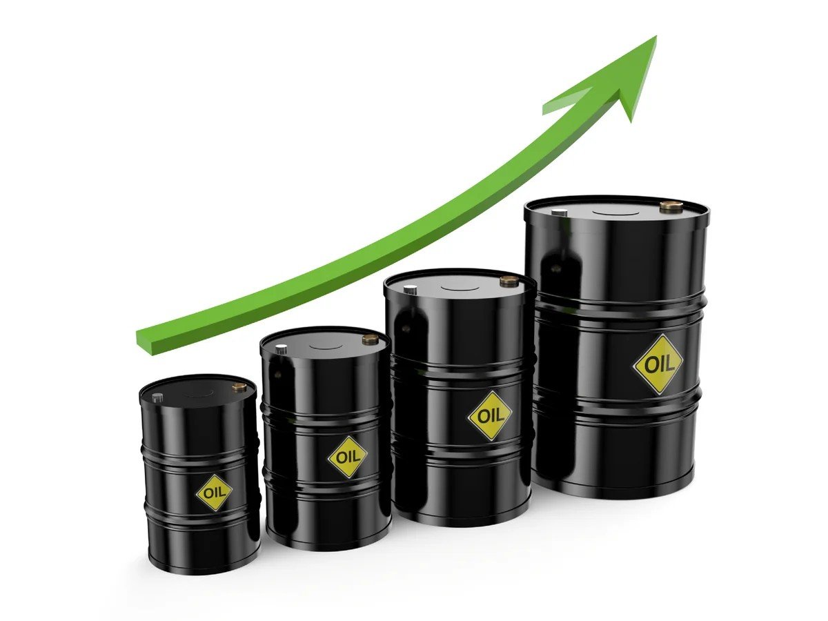 Oil barrels with rising green arrow indicating price increase