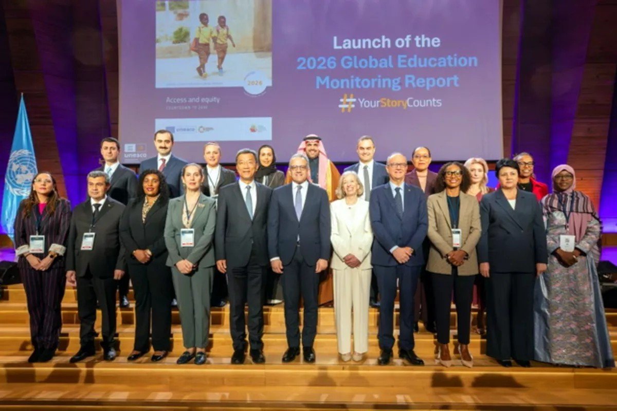 Групповое фото участников презентации доклада ЮНЕСКО по глобальному мониторингу образования 2026 года в штаб-квартире ЮНЕСКО