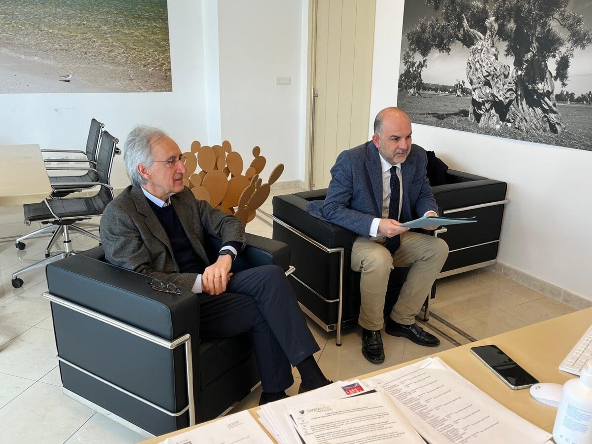 Представители итальянской стороны во время переговоров о медицинском сотрудничестве с Черногорией в офисе ASL Бриндизи