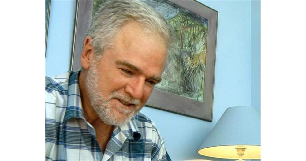 Кирил Ампов в домашней обстановке — неформальный портрет музыканта при жизни