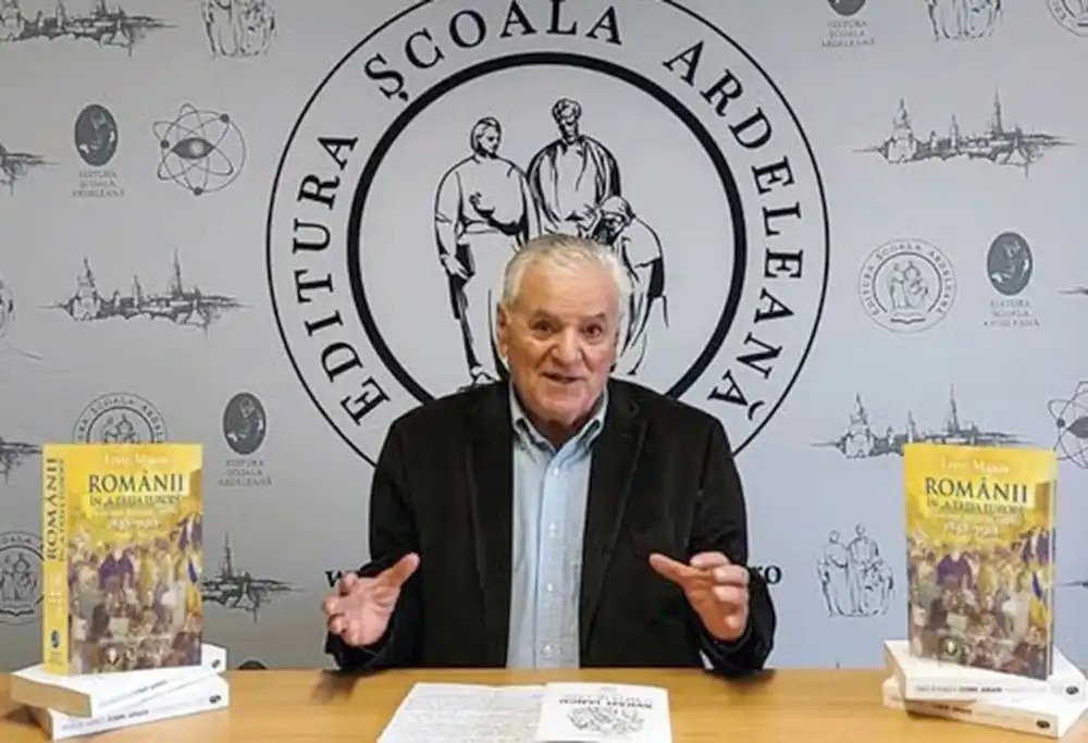 Ливиу Майор на презентации книги в издательстве «Școala Ardeleană»