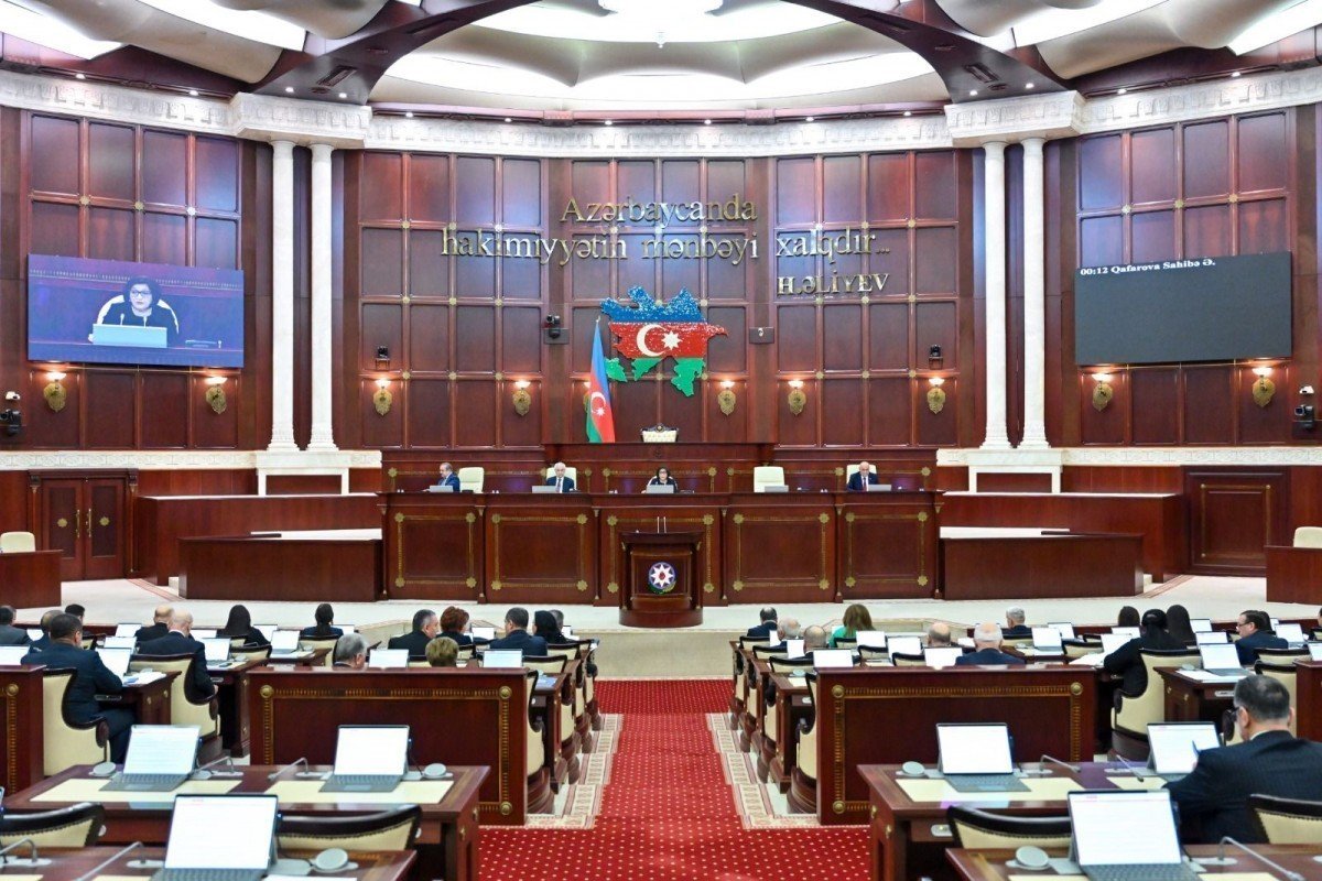 Зал заседаний Милли Меджлиса (парламента) Азербайджана