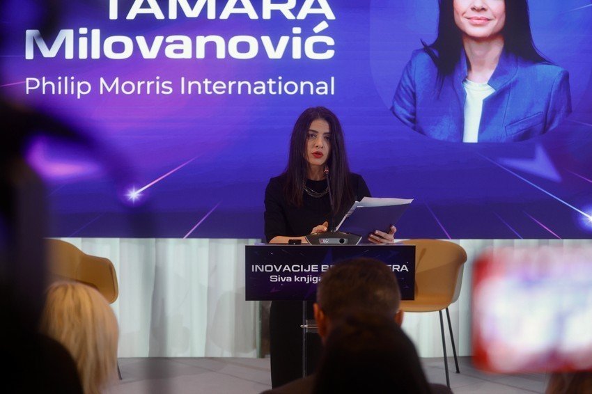 Тамара Милованович из Philip Morris International выступает на презентации «Серой книги инноваций 3.0» в Белграде