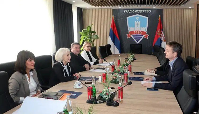 Рабочая встреча министра Дарко Глишича с руководством Смедерево по вопросам развития городской инфраструктуры