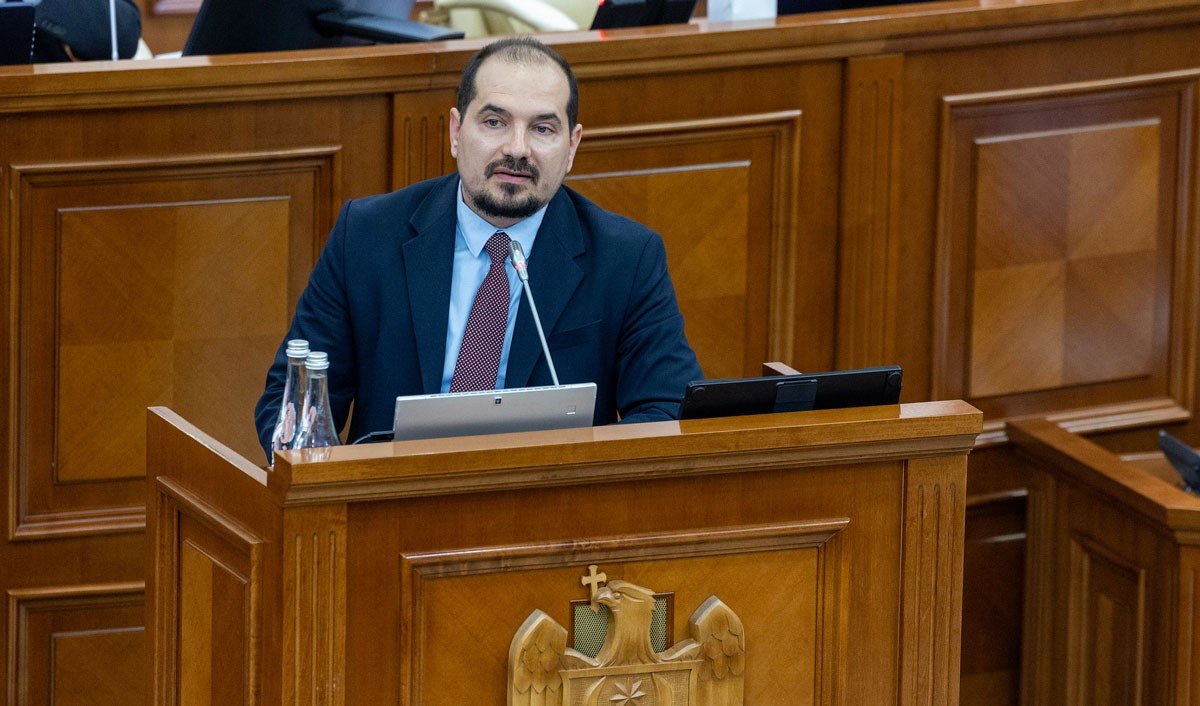 Выступление представителя правительства в парламенте Молдовы в ходе обсуждения энергетического законодательства