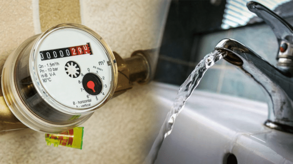 Счётчик воды и водопроводный кран
