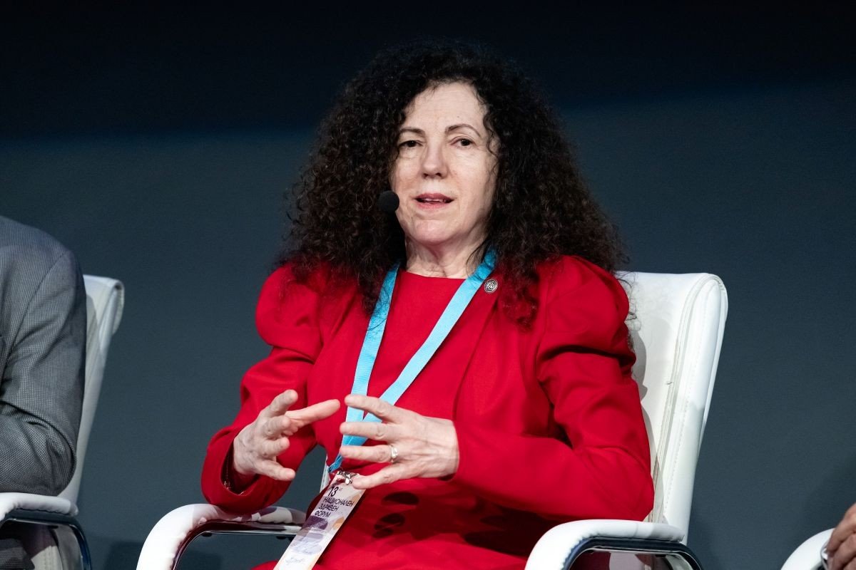 Участница дискуссии о детском здравоохранении на 13-м Национальном здравном форуме в Софии