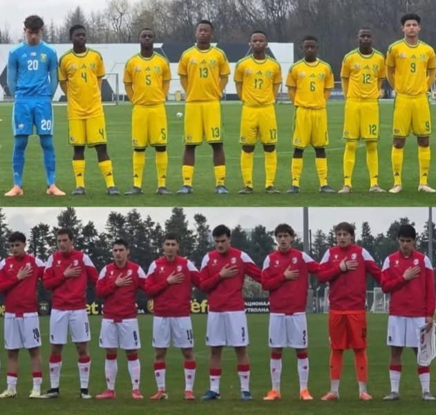Построение сборных Южной Африки и Грузии U16 перед матчем